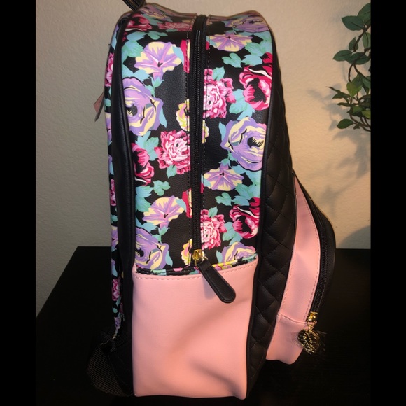 🥰Adorable Betsey Johnson 🌺 Quilted 🐈‍⬛ Backpack - Picture 11 of 14
